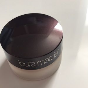 Laura Mercier Creme Foundation